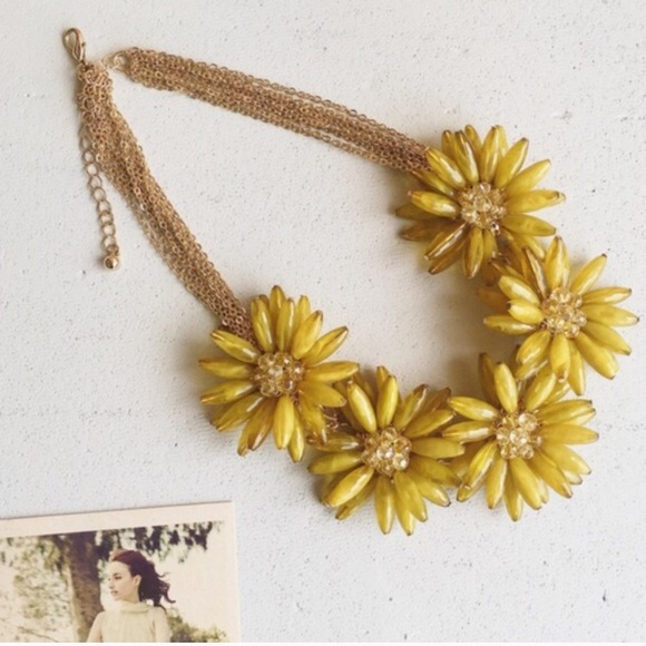 Anthropologie necklace - Picture 2 of 2